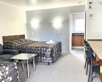 Papakura Pioneer Motor Lodge And Motel - Papakura - Habitación