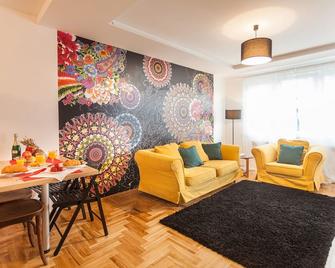 MIA - brand new apartment - Sarajevo - Living room