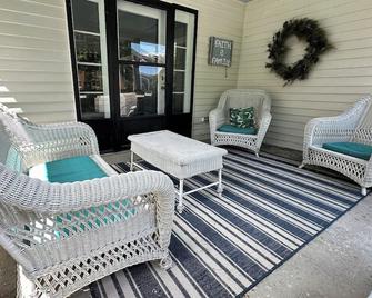 'Centrally Located to Many Distilleries' House on the Kentucky Bourbon Trail - Frankfort - Patio