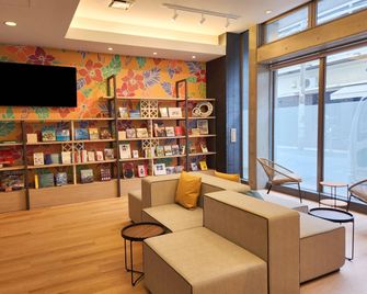 كومفورت هوتل ناها بريفيكتشورال أوفيس - ناها - ردهة