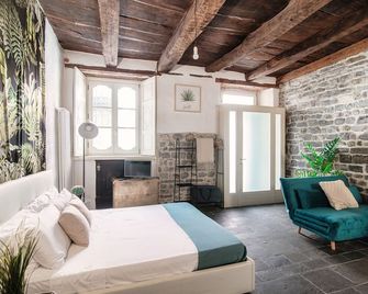 Angel - By Myhomeincomo - Como - Habitación