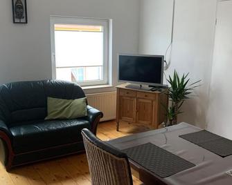 Ferienwohnung in Schlossnähe - Schwerin - Salon
