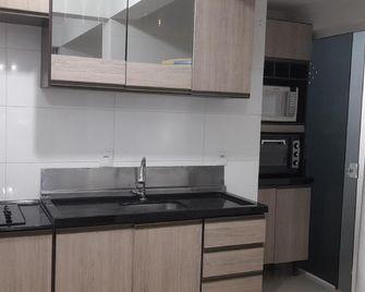 Apto 101 na divisa das Thermas - Piratuba - Cozinha