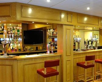 The Golden Lion Hotel - Maryport - Bar