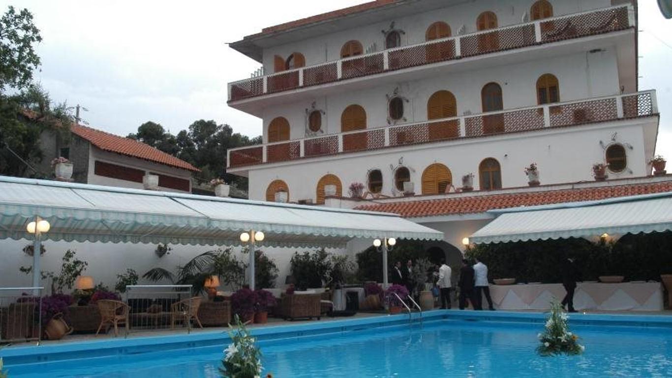 Hotel Ristorante La Tartaruga