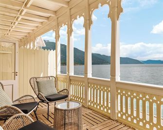 Kviknes Hotel, WorldHotels Crafted - Balestrand - Balcón