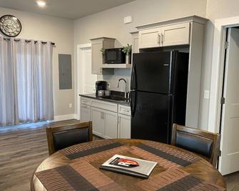 Newly Built, Beautiful Suite located 1 mi from Road America & Elkhart Lake - Elkhart Lake - Kitchen