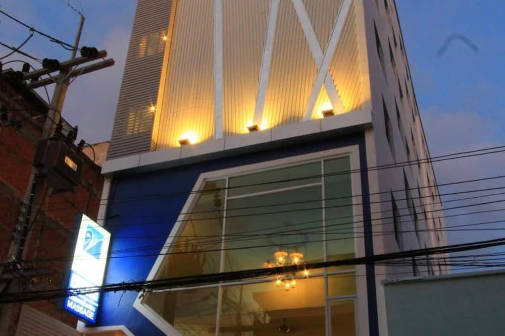 في-أوشن بالاس هات ياي