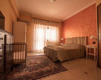 Villa Iara - Cerveteri - Habitación