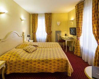 Hôtel l'Arena - Fréjus - Soveværelse