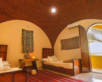 Seliyaa Siwa Inn Hotel - Siwa - Bedroom