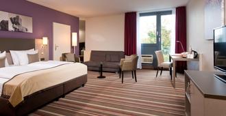 Leonardo Hotel Hannover Airport - Langenhagen - Bedroom