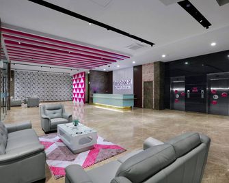 Favehotel Nagoya - Batam - באטאם קוטה - לובי