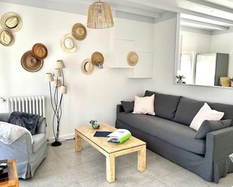 Le clos jasmin - quartier historique de Montlouis - Montlouis-sur-Loire - Wohnzimmer