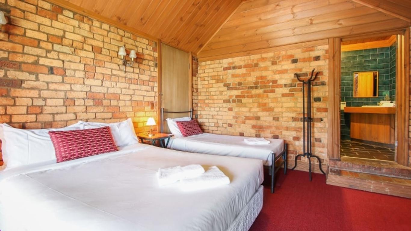 ذا بريوري بيتش وورث