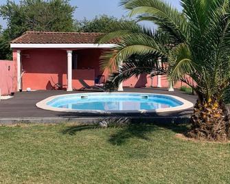 Villa avec piscine, Spa, terrain de pétanque, baby foot, ping pong - Lagardelle-sur-Lèze - Piscina