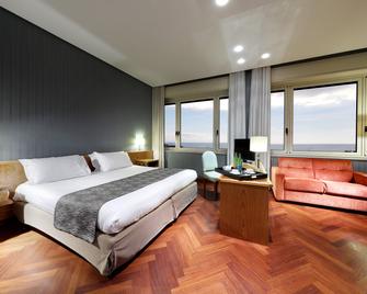 Exe Majestic - Naples - Chambre