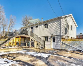 2 Mi to Downtown Colorado Springs Apt with Grill! - Colorado Springs - Bangunan