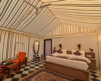 Desert Overnight Camp & Resort, Jaisalmer - Džaisalmér - Ložnice