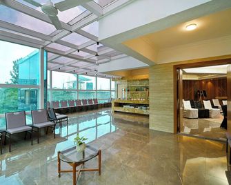 Hotel Maharaja Regency - Satara - Lobby