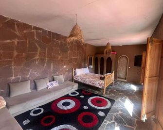 Ouberge 'loassis house - Amegdoul