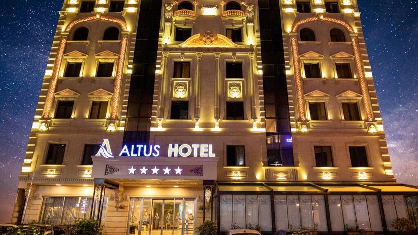 Altus Hotel Baku