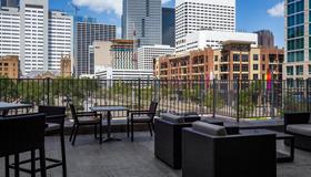 Holiday Inn Houston Downtown - Houston - Patio