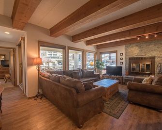 Rustic-Contemporary 3Br With Great Views! by RedAwning - Crested Butte - Living room
