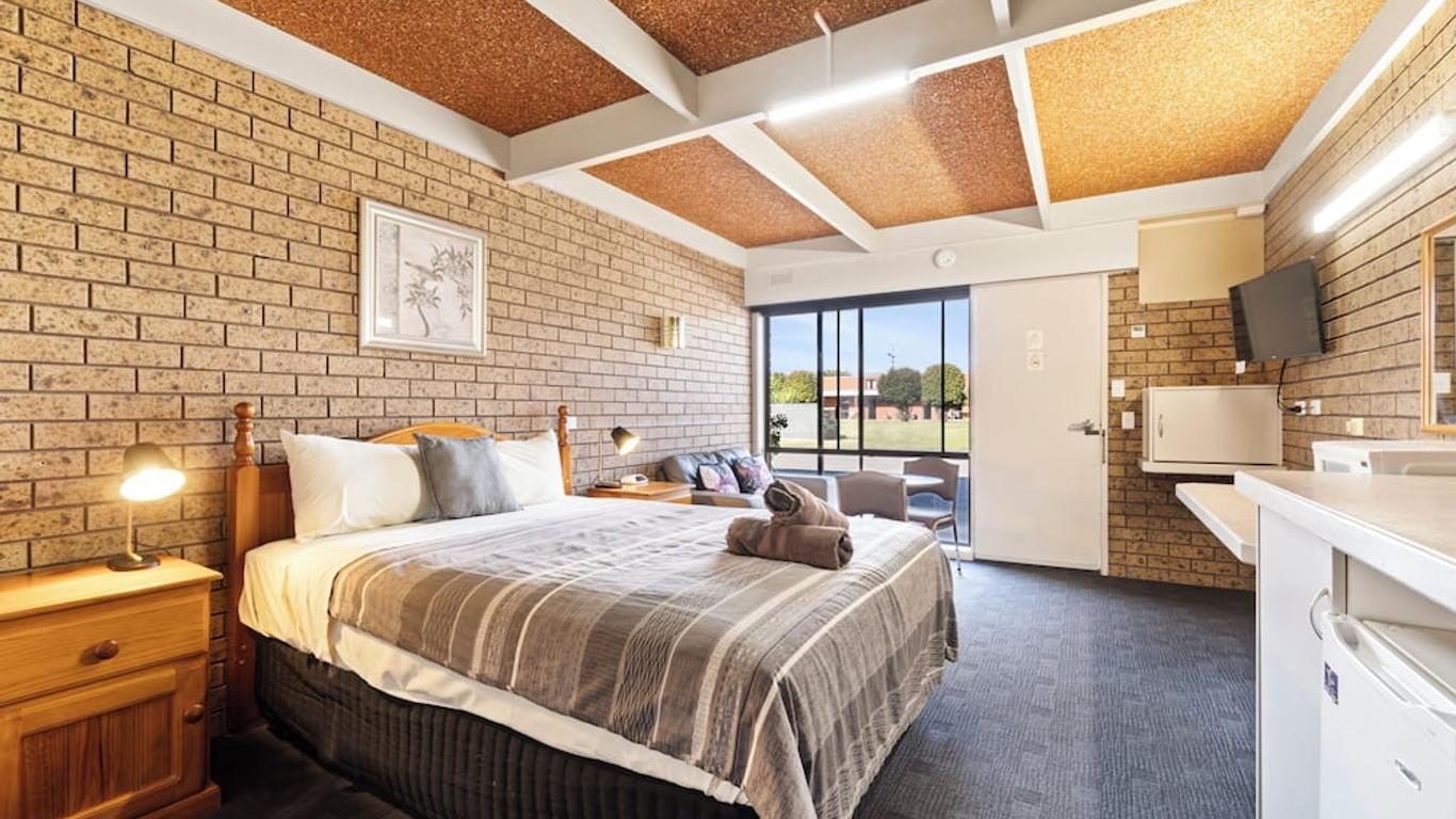 بارونجا موتور إن