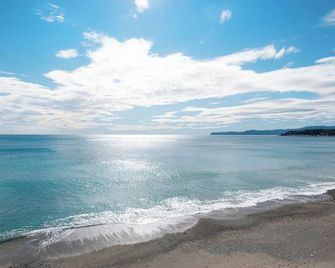 Rosa dei Venti - Centro Storico - Varazze - Playa
