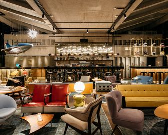 Ruby Luna Hotel Dusseldorf - Düsseldorf - Area lounge