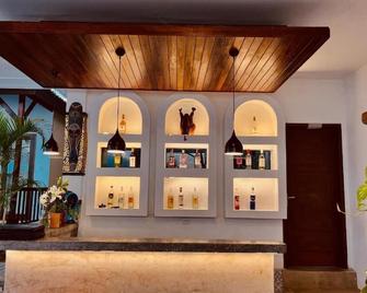 Nusa Veranda Sunset Villas & Restaurant - Nusa Penida - Бар