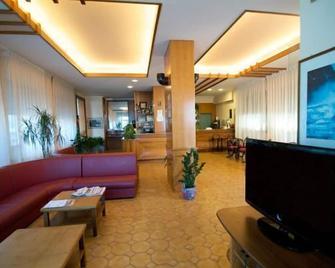 Hotel Velus - Civitanova Marche - Area lounge
