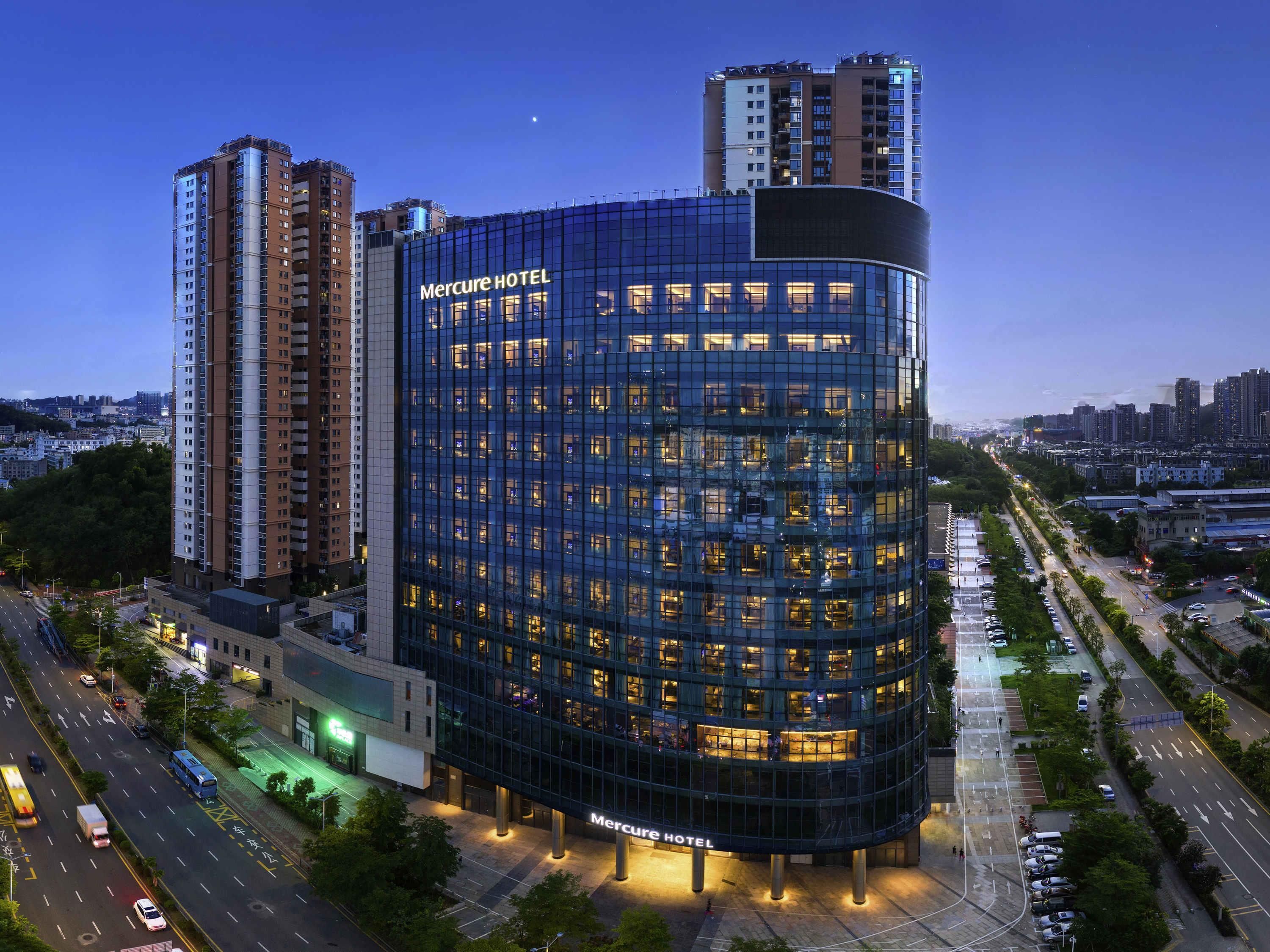 Mercure Shenzhen Pinghu - Shenzhen - Building