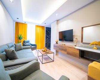 Garden Room Suit Hotel - Istanbul - Olohuone