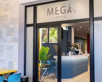 Mega Hostel - Sarandë