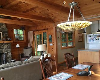 Beautifully Remodeled Lakefront Home in Western Maine Mountains - Norway - Living room