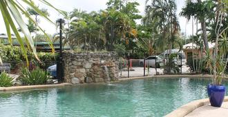 Bohemia Resort Cairns - Cairns - Pool