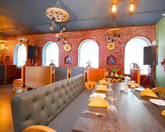 Pathankot Club - Pathānkot - Restaurant