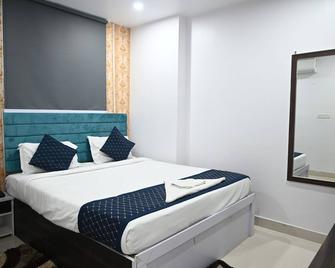 Hotel Diamant Inn - Patna - Ložnice