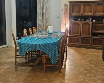 Villasleeps23-gaden-parking-partiesok-lake - Stepnica - Dining room