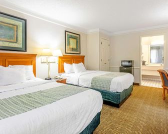 Rodeway Inn Huntsville West - Huntsville - Ložnice