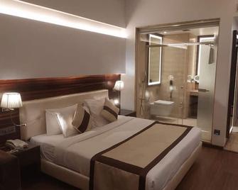 Hotel Viceroy Inn - Dehradun - Bedroom