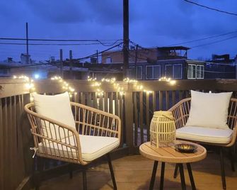 Downtown 1bd Apt, Walk to Stadiums, Free Parking - Baltimore