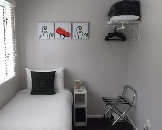 Kiwi House Waiheke - Waiheke Island - Bedroom