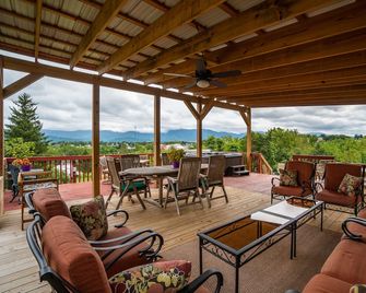 Mayneview B&B - Luray - Balcony