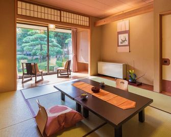 Yumoto Ryusen - Murakami - Bedroom