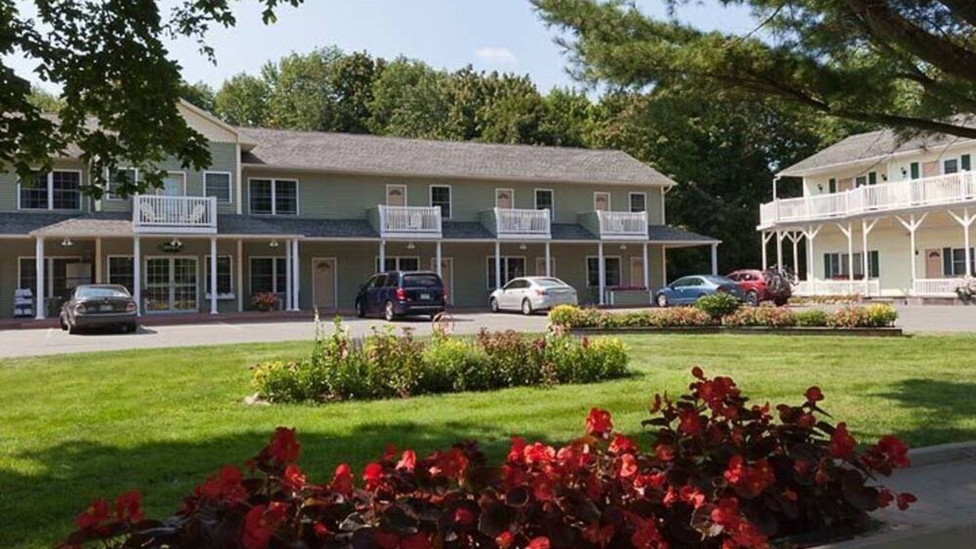 Cromwell Harbor Motel
