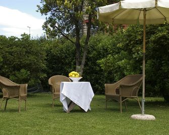 Pisa Holidays - San Giuliano Terme - Патіо