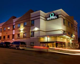 Hotel Q New York - Queens - Edificio